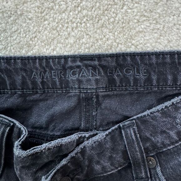Women’s American Eagle Distressed High Waisted Black Denim Shorts Sz 10 - Picture 3 of 4